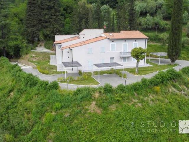 Villa Indipendente in vendita a San Piero in Vincio, Pistoia