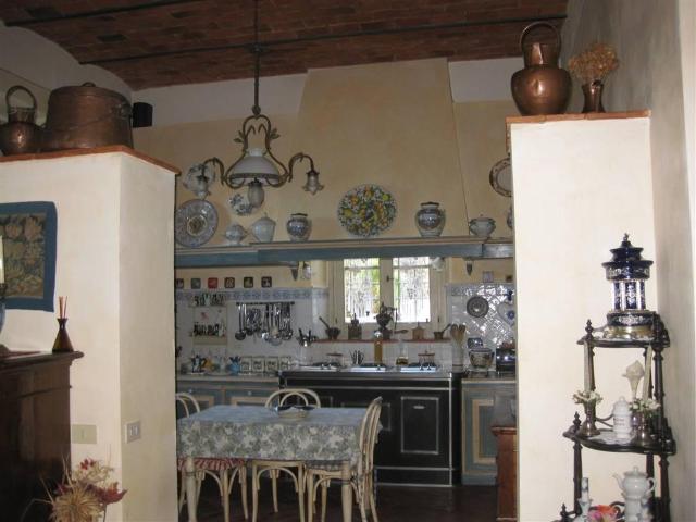 Villa Indipendente in vendita a San Pantaleo, Pistoia