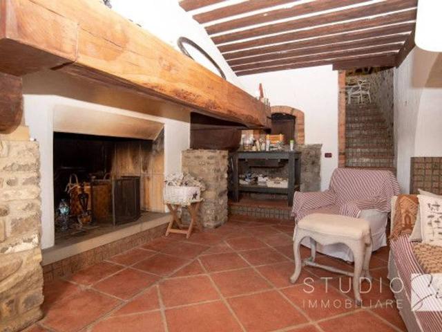 Villa Indipendente in vendita a Gello, Pistoia