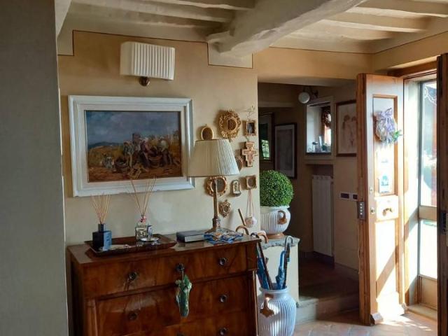 Villa Indipendente in vendita a Pontenuovo, Pistoia