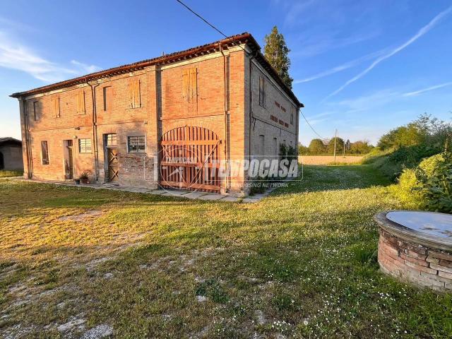 Villa Indipendente in vendita a Ravenna, Reggio Emilia