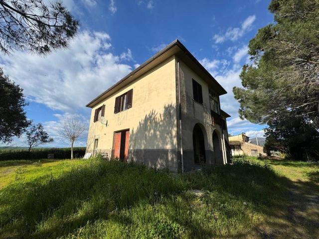 Villa Indipendente in vendita a Santa Luce, Toscana