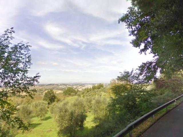 Villa Indipendente in vendita a Montalbuccio, Siena