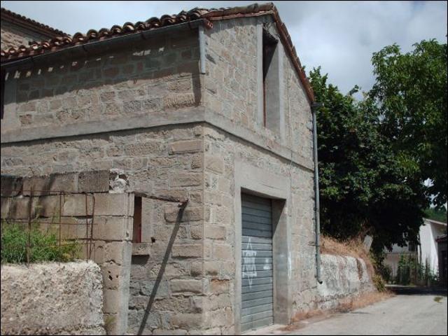 Rustico in vendita a Valle Castellana, Abruzzo