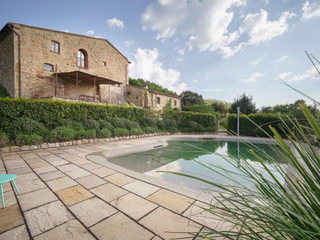 Casa in vendita a Volterra, Toscana