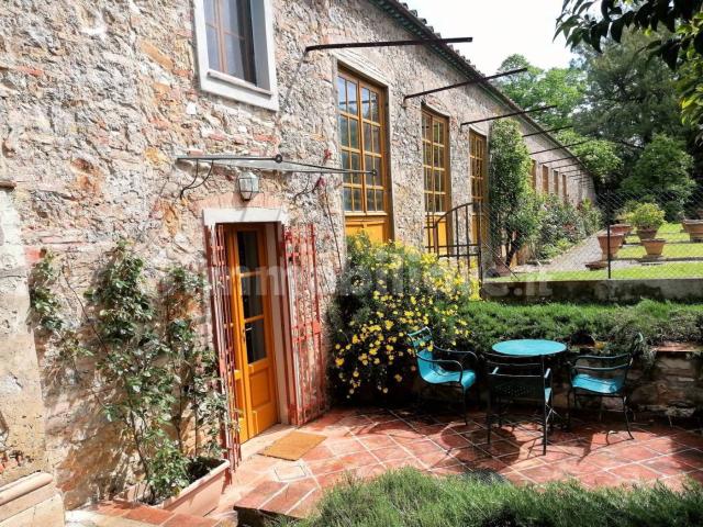 Villa Indipendente in affitto a Cerasomma, Lucca