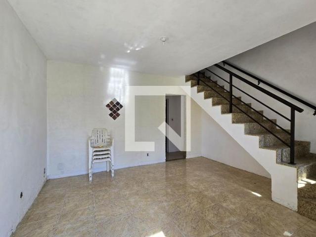 Casa aluguel em Região Geográfica Imediata do Rio de Janeiro, Região Metropolitana do Rio de Janeiro