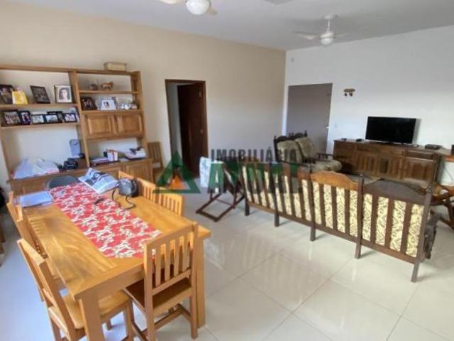 Casa venda em Região Geográfica Imediata de Londrina, Londrina