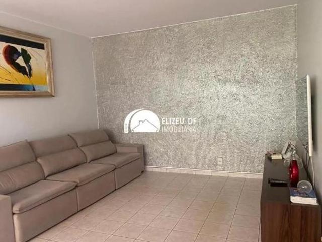 Casa venda em Região Geográfica Imediata do Distrito Federal, Região Integrada de Desenvolvimento do Distrito Federal e Entorno
