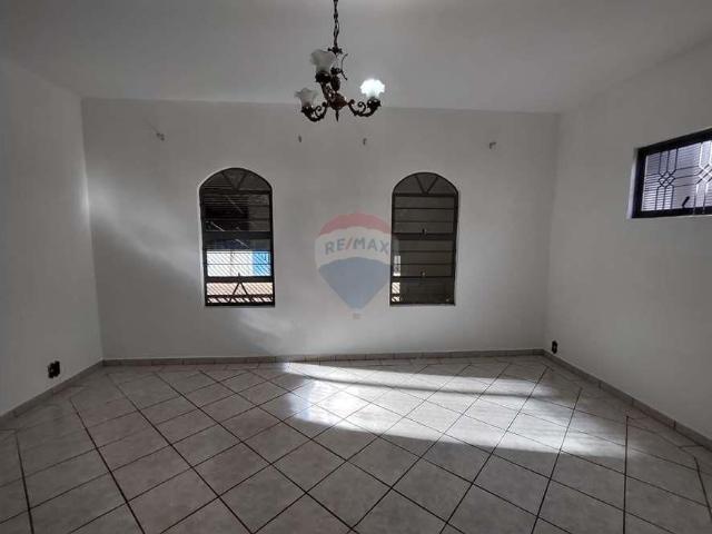 Casa aluguel em Região Imediata de Botucatu, Botucatu