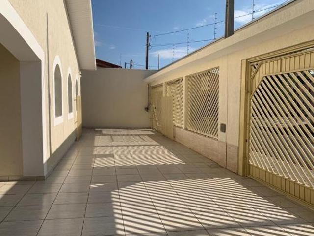 Casa venda em Região Imediata de São José dos Campos, Região Metropolitana do Vale do Paraíba e Litoral Norte