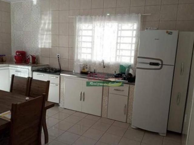 Casa venda em Região Imediata de Taubaté-Pindamonhangaba, Região Metropolitana do Vale do Paraíba e Litoral Norte