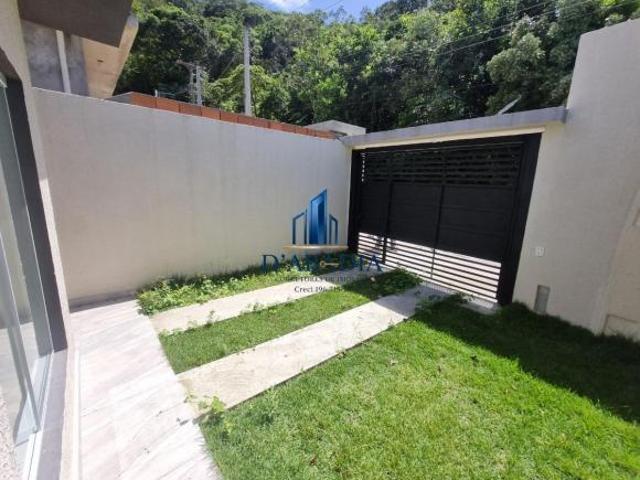 Casa venda em Jardim Califórnia, Caraguatatuba