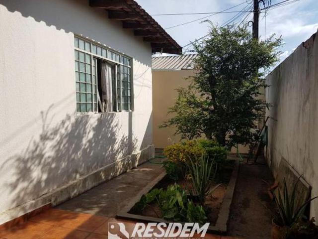 Casa venda em Núcleo Habitacional Beija-Flor, Bauru