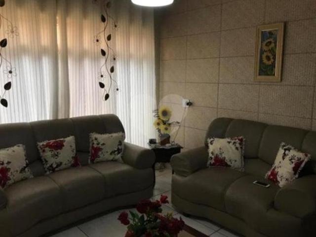 Casa venda em Região Imediata de São José dos Campos, Região Metropolitana do Vale do Paraíba e Litoral Norte