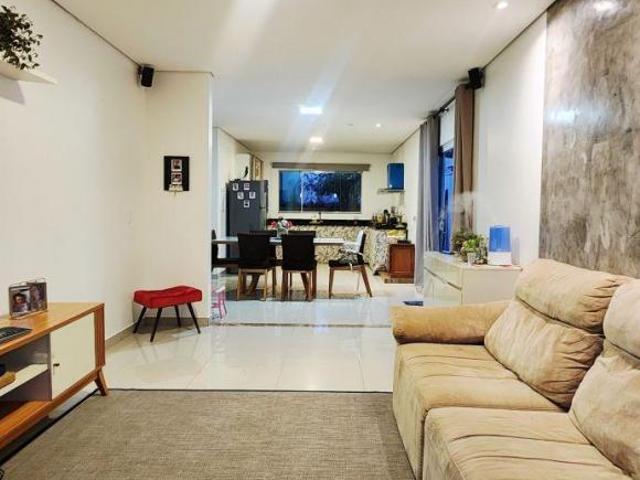 Casa venda em Região Geográfica Imediata do Distrito Federal, Região Integrada de Desenvolvimento do Distrito Federal e Entorno