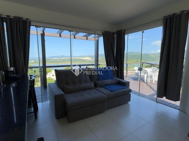 Casa aluguel em Região Geográfica Imediata de Florianópolis, Garopaba