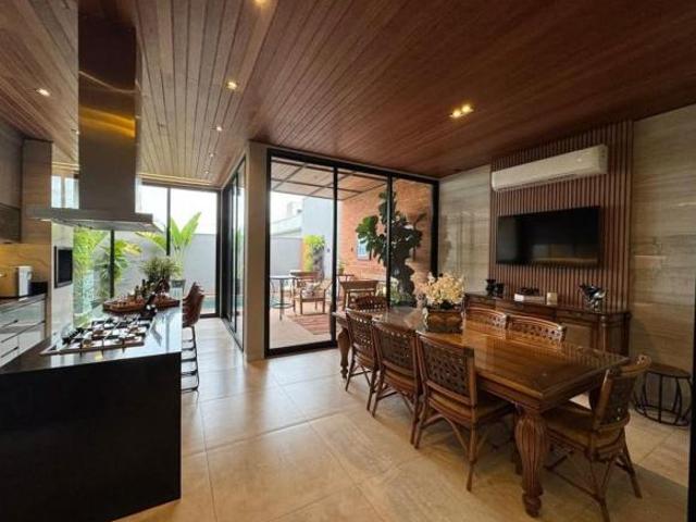 Casa venda em Região Geográfica Imediata do Distrito Federal, Região Integrada de Desenvolvimento do Distrito Federal e Entorno