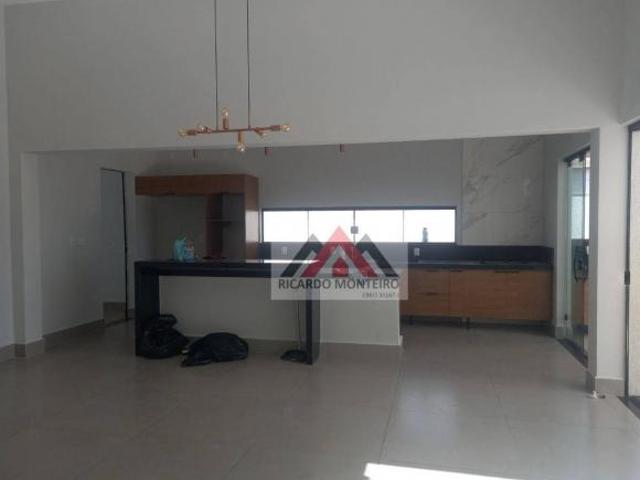 Casa venda em Região Imediata de Taubaté-Pindamonhangaba, Região Metropolitana do Vale do Paraíba e Litoral Norte