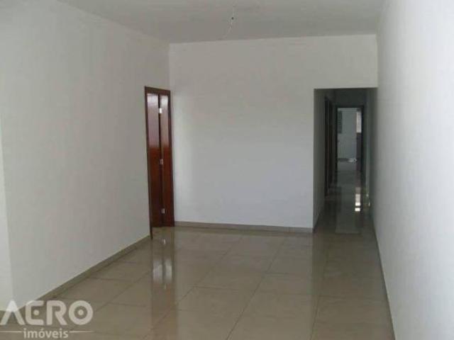 Casa venda em Região Imediata de Bauru, Bauru