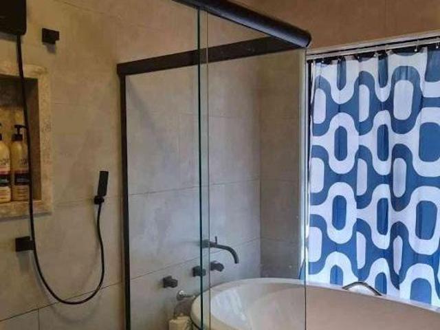 Casa venda em Região Imediata de Taubaté-Pindamonhangaba, Região Metropolitana do Vale do Paraíba e Litoral Norte