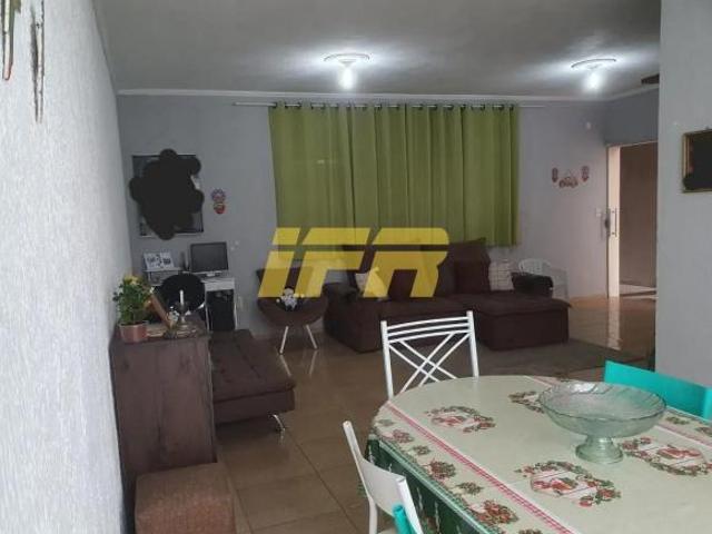 Casa venda em Região Imediata de Taubaté-Pindamonhangaba, Região Metropolitana do Vale do Paraíba e Litoral Norte