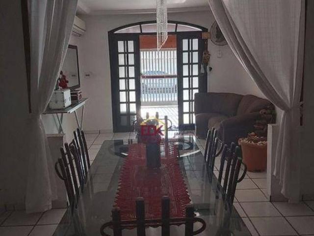 Casa venda em Região Imediata de Taubaté-Pindamonhangaba, Região Metropolitana do Vale do Paraíba e Litoral Norte