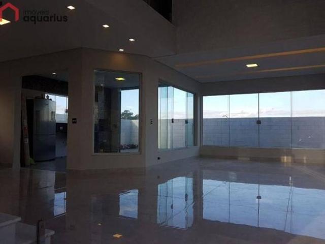 Casa venda em Região Imediata de São José dos Campos, Região Metropolitana do Vale do Paraíba e Litoral Norte