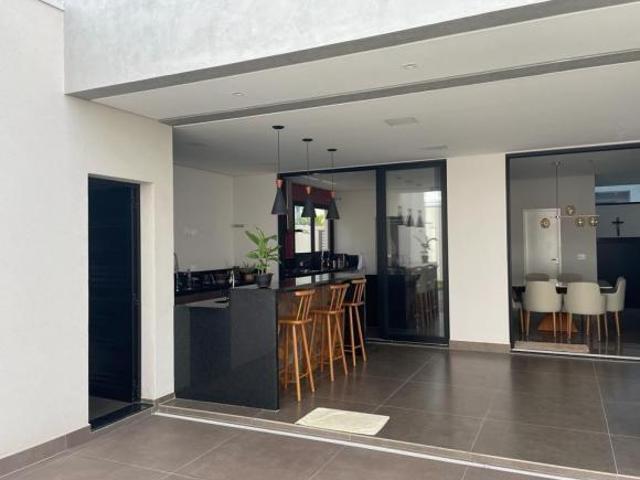 Casa venda em Região Imediata de São José dos Campos, Região Metropolitana do Vale do Paraíba e Litoral Norte