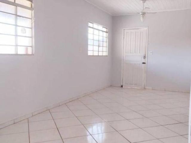Casa venda em Região Geográfica Imediata de Londrina, Londrina
