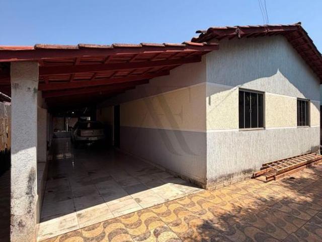 Casa venda em Goianésia, Região Geográfica Intermediária de Porangatu-Uruaçu