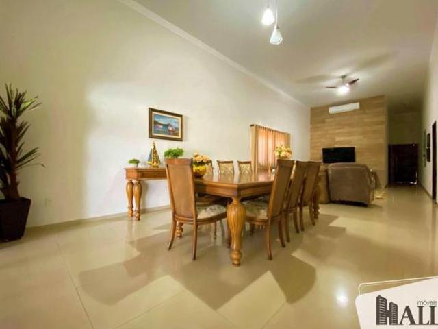 Casa venda em Região Imediata de São José do Rio Preto, Região Metropolitana de São José do Rio Preto