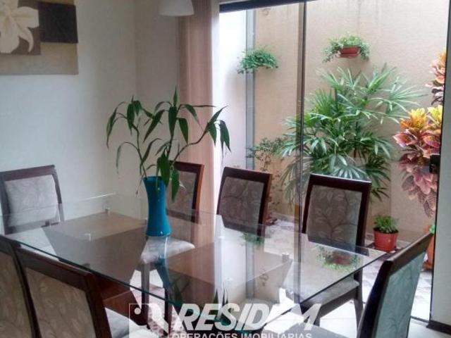 Casa venda em Região Imediata de Bauru, Bauru