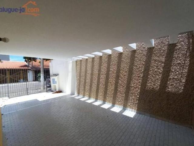 Casa venda em Região Imediata de São José dos Campos, Região Metropolitana do Vale do Paraíba e Litoral Norte