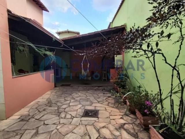 Casa venda em Conjunto Califórnia I, Belo Horizonte