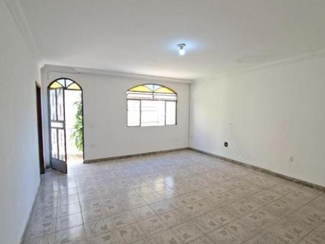 Casa venda em Parque Real, Belo Horizonte
