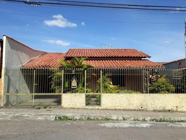 Casa venda em Região Geográfica Imediata de Varginha, Varginha