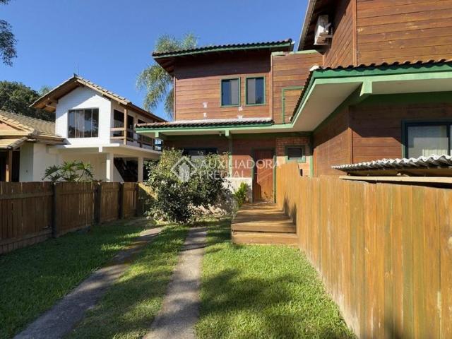Casa aluguel em Região Geográfica Imediata de Florianópolis, Garopaba