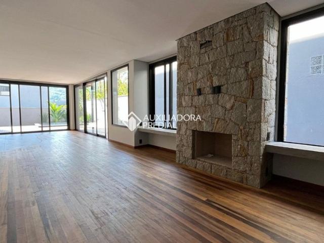 Casa aluguel em Região Geográfica Imediata de Florianópolis, Garopaba
