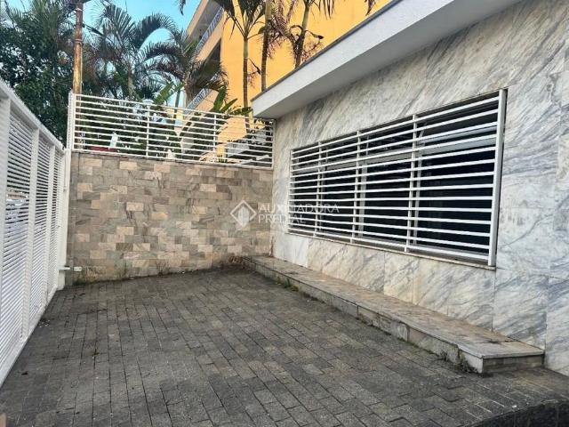 Casa aluguel em Região Imediata de São Paulo, Região Metropolitana de São Paulo