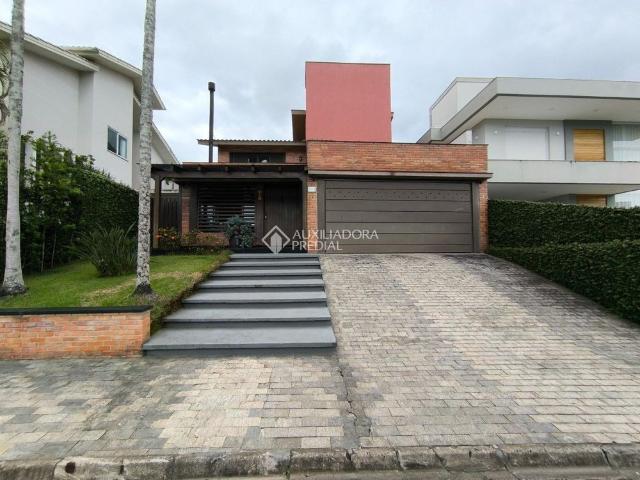 Casa aluguel em Cidade Universitária Pedra Branca, Palhoça