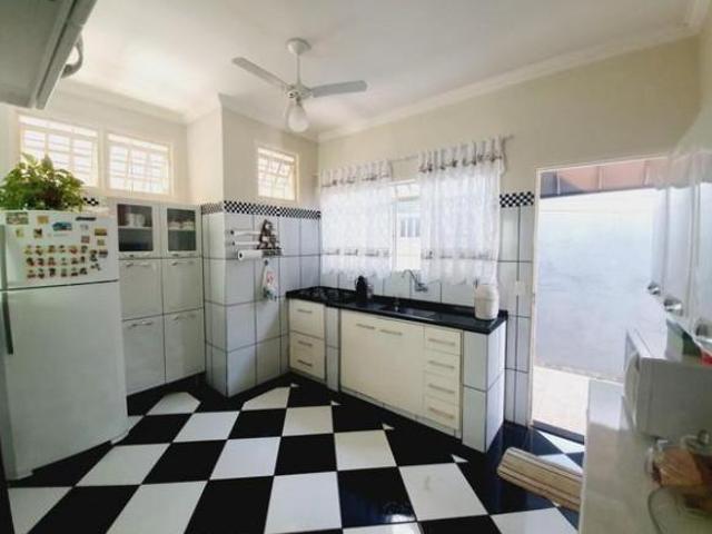Casa venda em Região Imediata de Guaratinguetá, Região Metropolitana do Vale do Paraíba e Litoral Norte