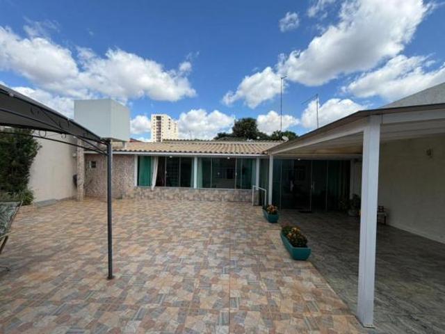 Casa venda em Região Geográfica Imediata do Distrito Federal, Região Integrada de Desenvolvimento do Distrito Federal e Entorno