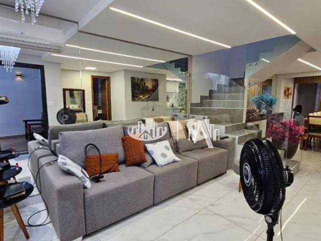 Casa venda em Região Geográfica Imediata de Londrina, Londrina