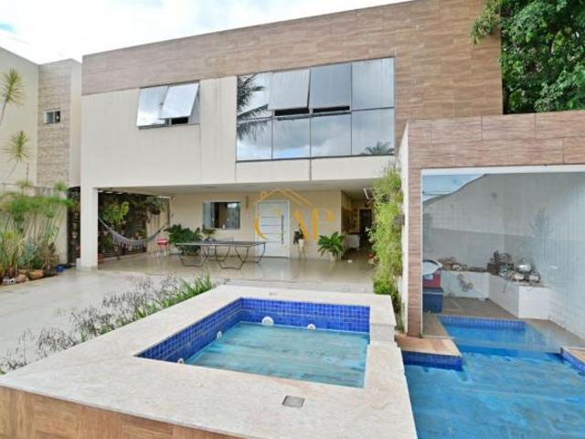 Casa venda em Região Geográfica Imediata do Distrito Federal, Região Integrada de Desenvolvimento do Distrito Federal e Entorno