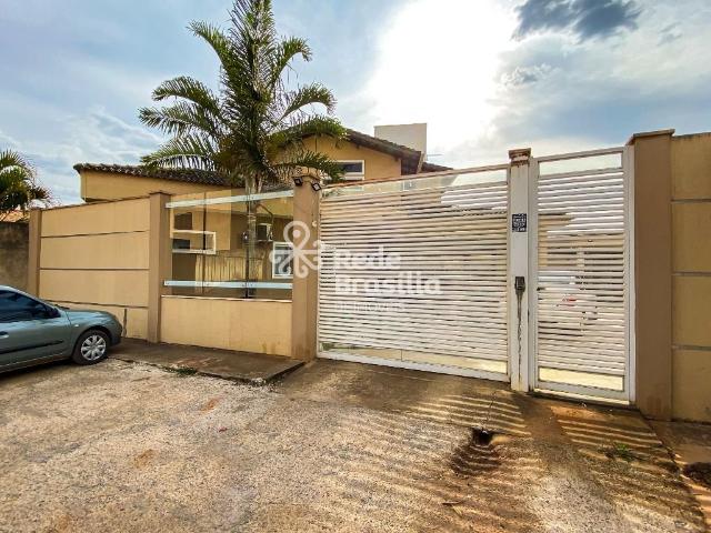 Casa aluguel em Região Geográfica Imediata do Distrito Federal, Região Integrada de Desenvolvimento do Distrito Federal e Entorno