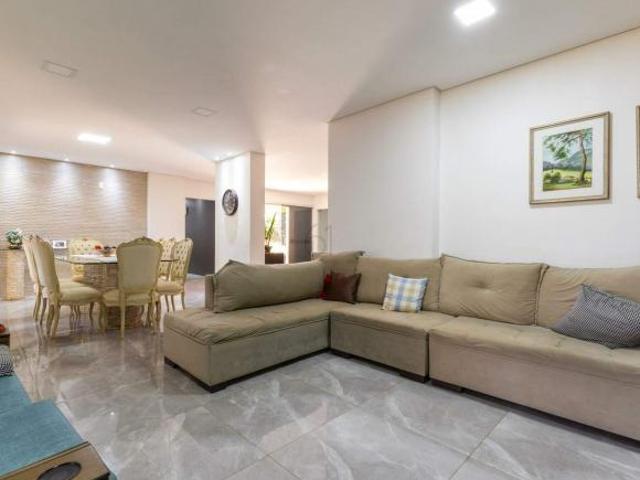 Casa venda em Região Geográfica Imediata do Distrito Federal, Região Integrada de Desenvolvimento do Distrito Federal e Entorno