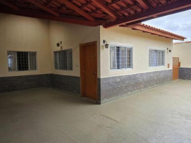 Casa venda em Região Geográfica Imediata de Luziânia, Região Integrada de Desenvolvimento do Distrito Federal e Entorno