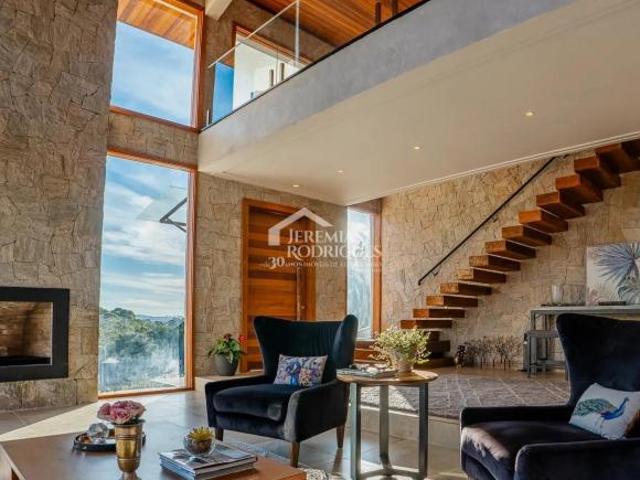 Casa venda em Região Imediata de Taubaté-Pindamonhangaba, Região Metropolitana do Vale do Paraíba e Litoral Norte