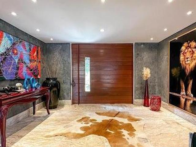 Casa venda em Centro Comercial e Empresarial Jubran, Barueri